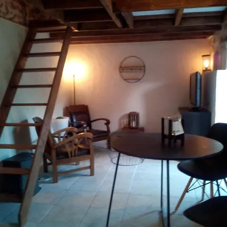 Les Du Vau Profond Nocleg ze śniadaniem