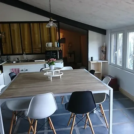 Nocleg ze śniadaniem Les Du Vau Profond 3*