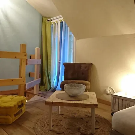 Les Du Vau Profond Nocleg ze śniadaniem 3*