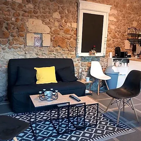 Les Du Vau Profond Bed and Breakfast 3*