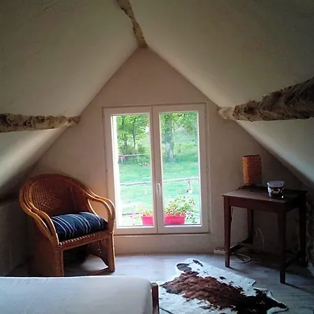 Les Du Vau Profond Bed and Breakfast Vernoil