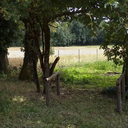 Les Du Vau Profond Nocleg ze śniadaniem Vernoil